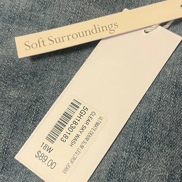 Woman’s Soft Surroundings ultimate denim slim leg crop jeans light wash 18W NWT - Picture 7 of 8